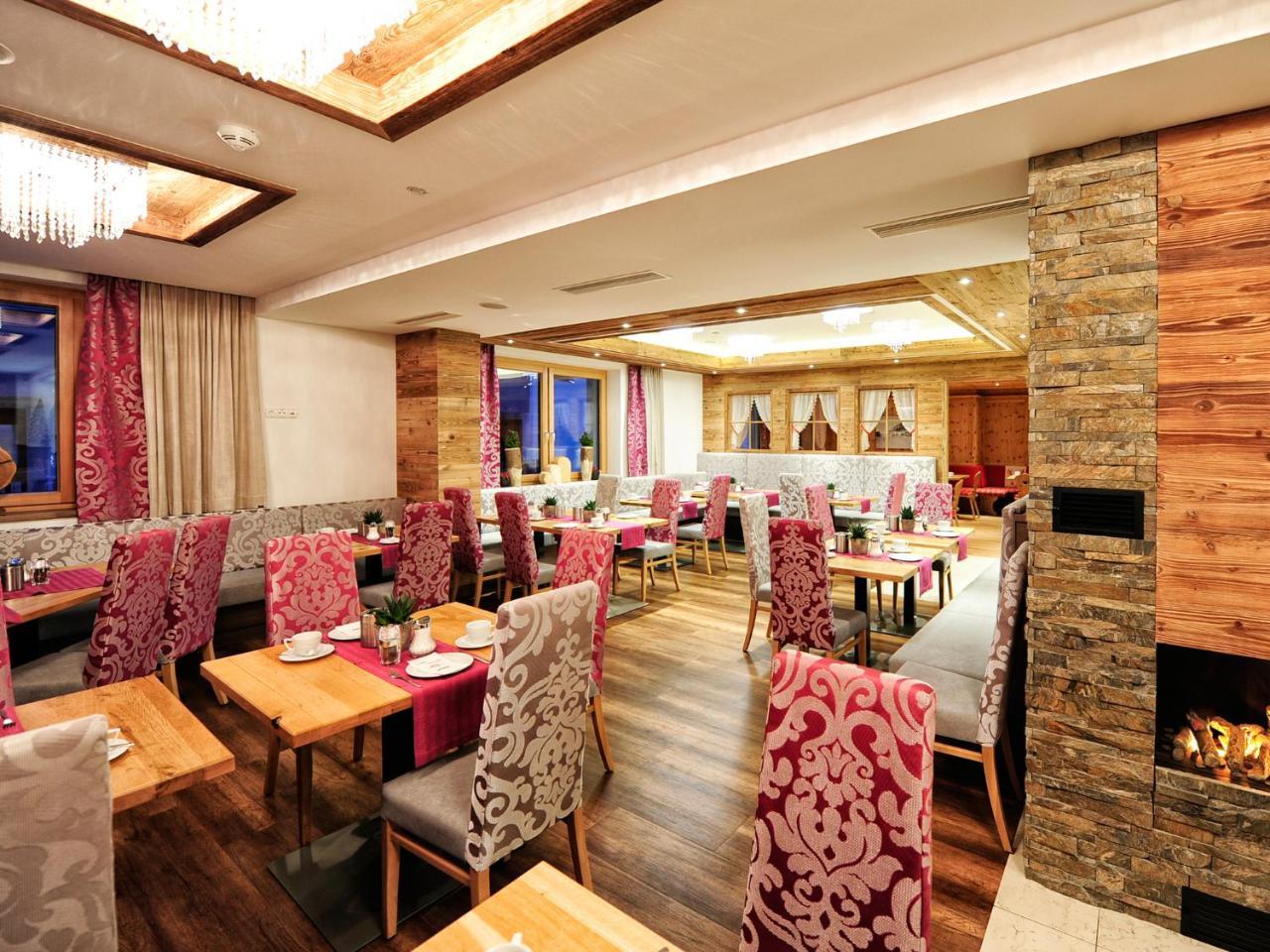 Hotel Ferienglueck Ischgl Zewnętrze zdjęcie