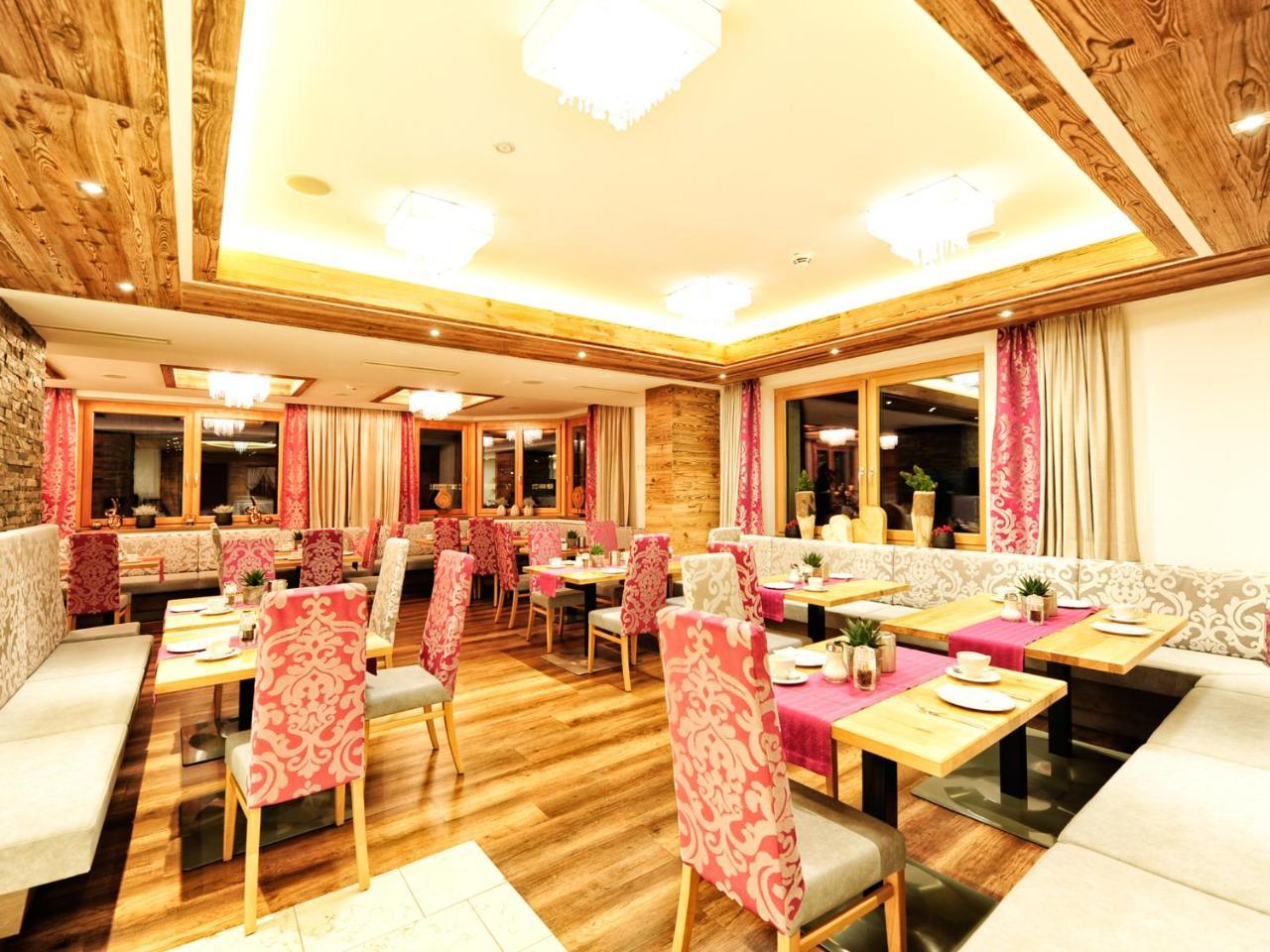 Hotel Ferienglueck Ischgl Zewnętrze zdjęcie