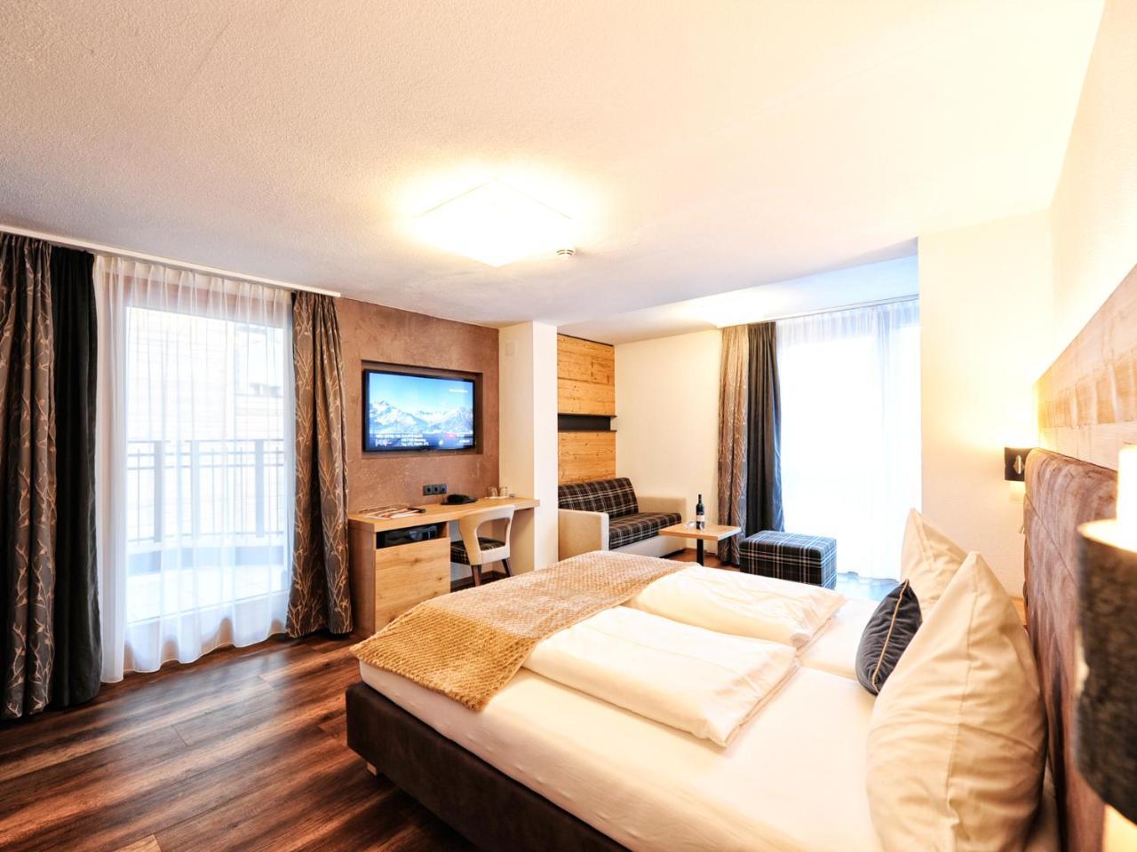 Hotel Ferienglueck Ischgl Zewnętrze zdjęcie
